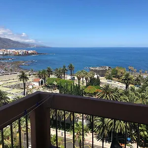 magnificent-studio-with-a-terrace-overlooking-the-sea.tenerifehoteles.net/